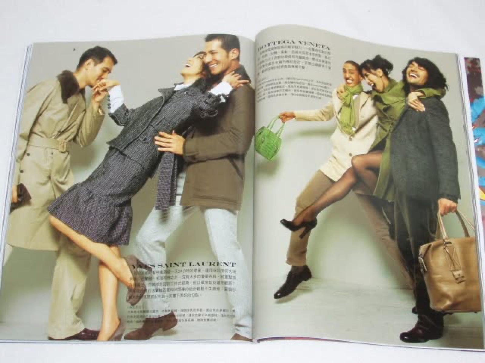許嘉良模特兒時期的雜誌跨頁服裝專題